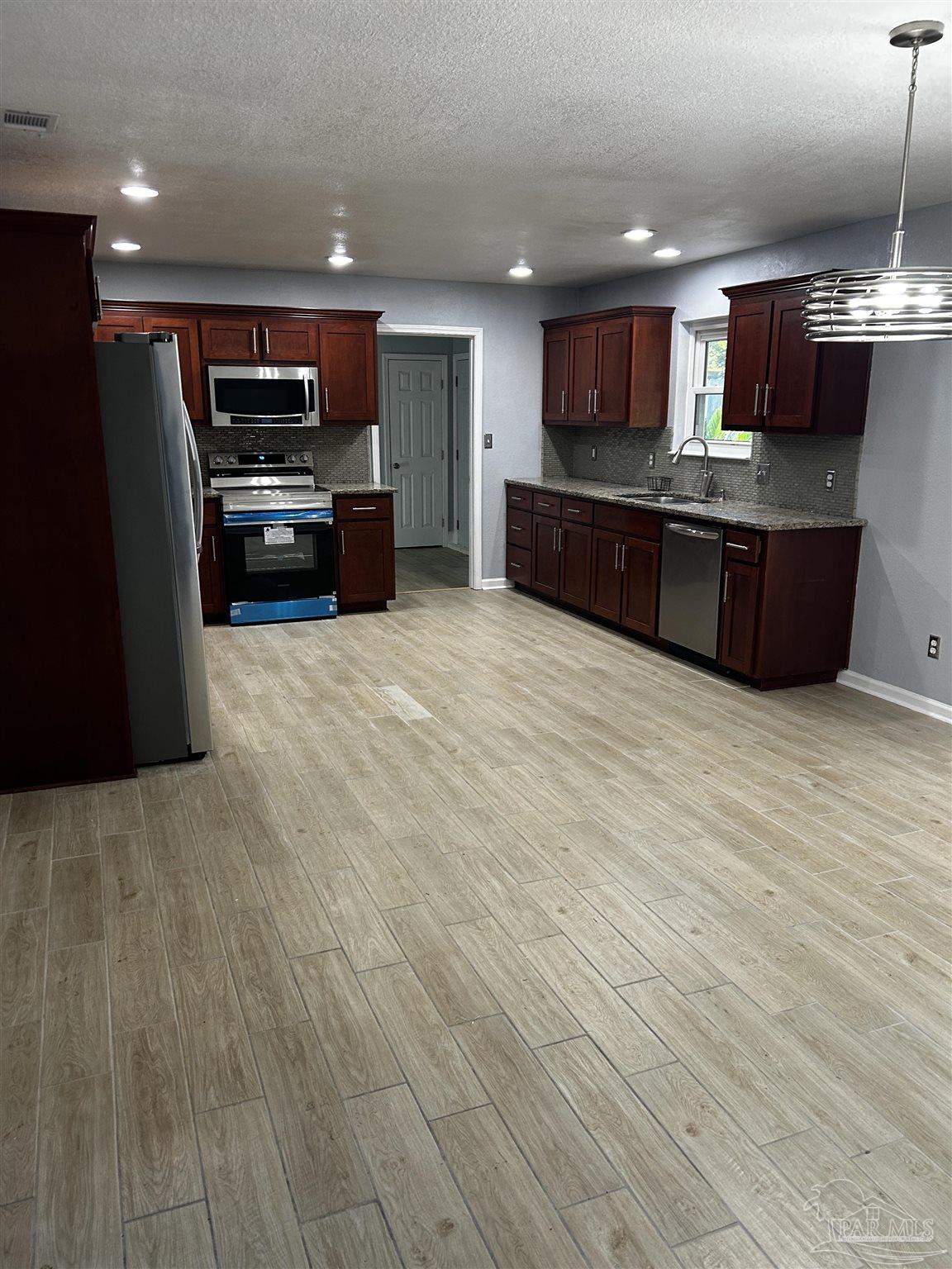 7911 Burstaff Road Pensacola, FL 32514 - Photo 3 of 30