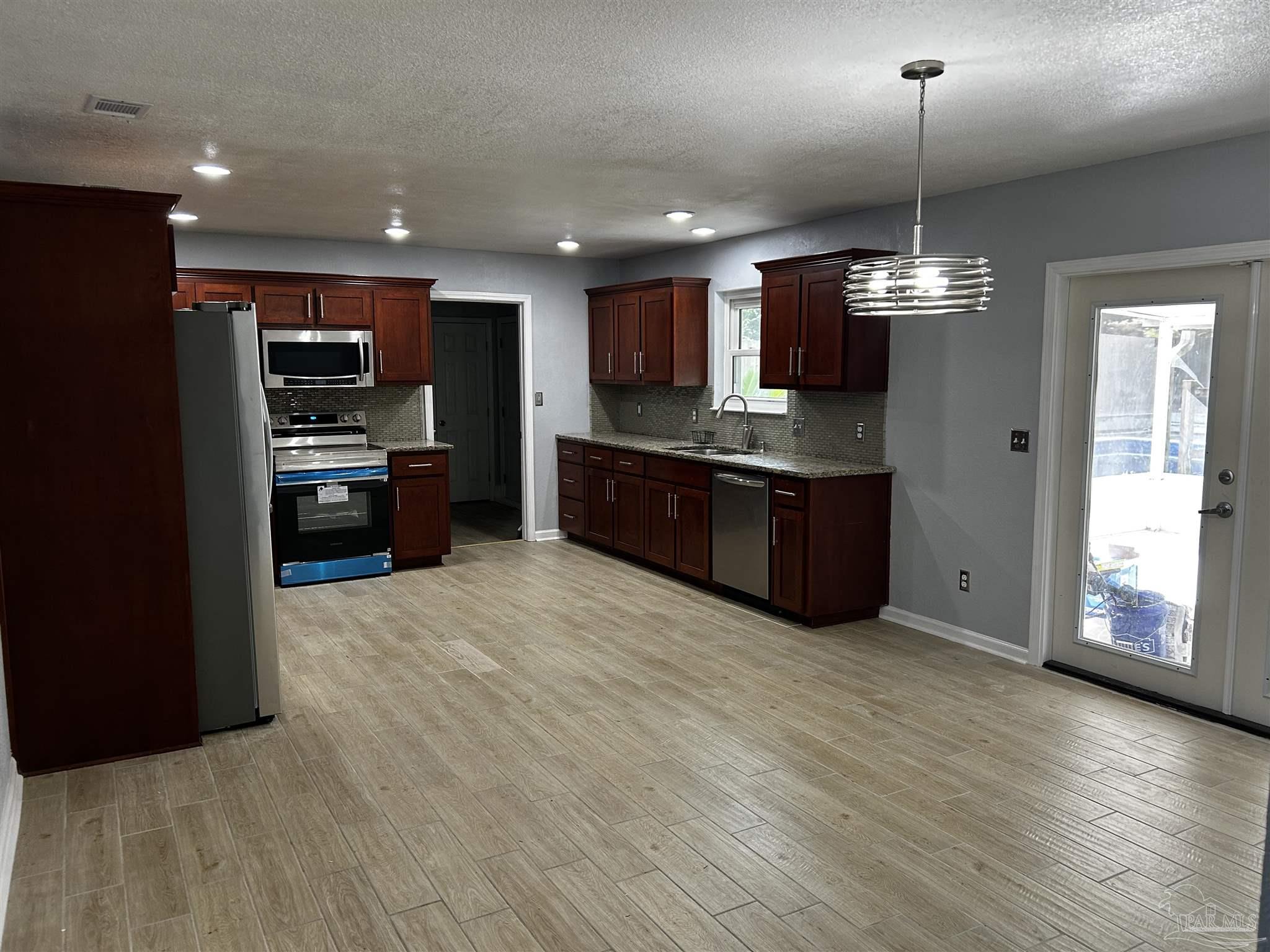 7911 Burstaff Road Pensacola, FL 32514 - Photo 4 of 30