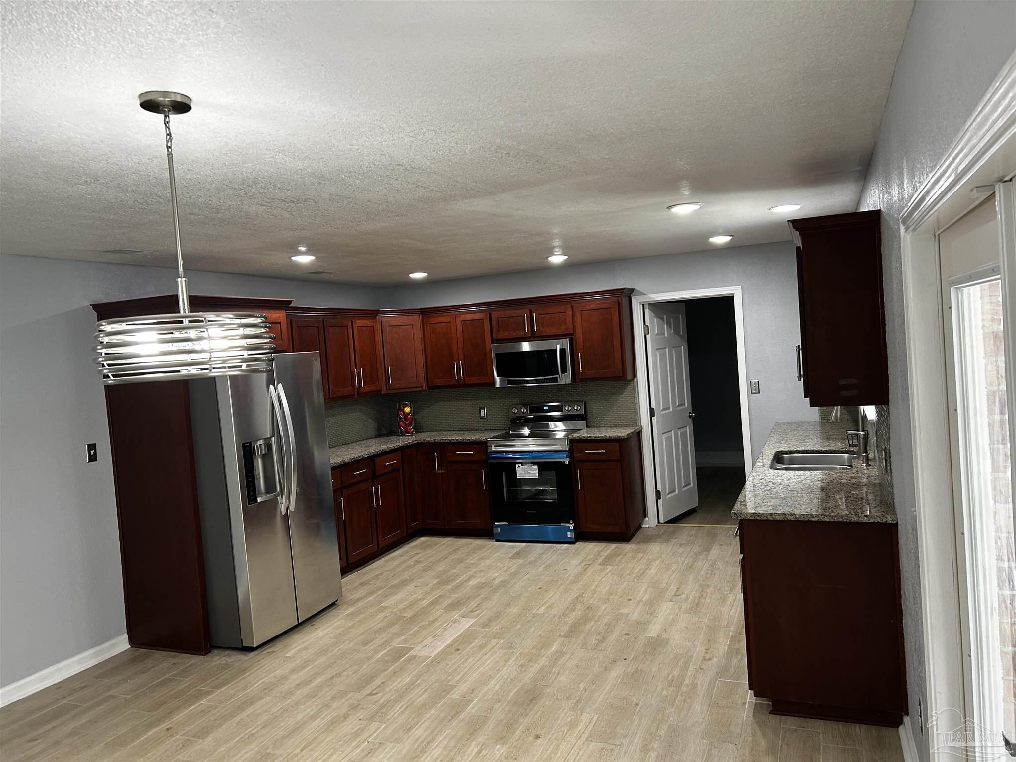 7911 Burstaff Road Pensacola, FL 32514 - Photo 5 of 30