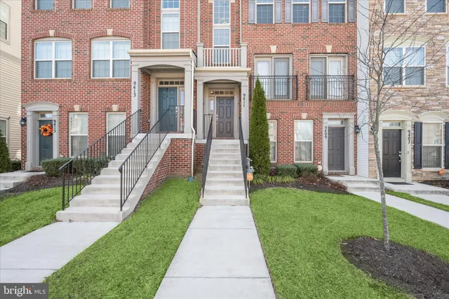 $3,500 | 9411 Geaton Park Place, Lanham, MD 20706