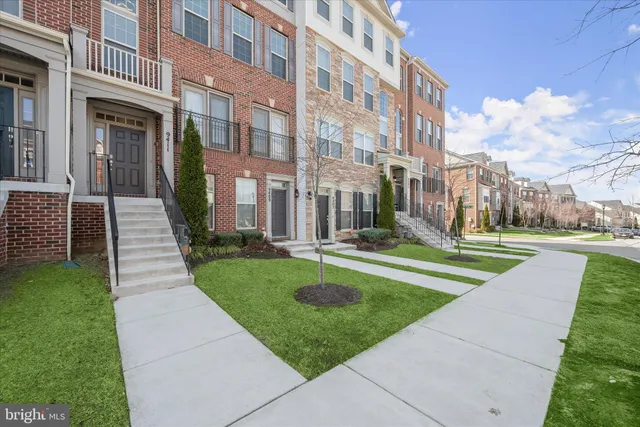 $3,500 | 9411 Geaton Park Place, Lanham, MD 20706