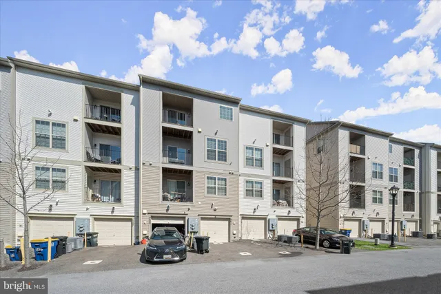 $3,500 | 9411 Geaton Park Place, Lanham, MD 20706