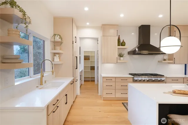 $3,699,000 | 12226 Northeast 70th Street, Kirkland, WA 98033