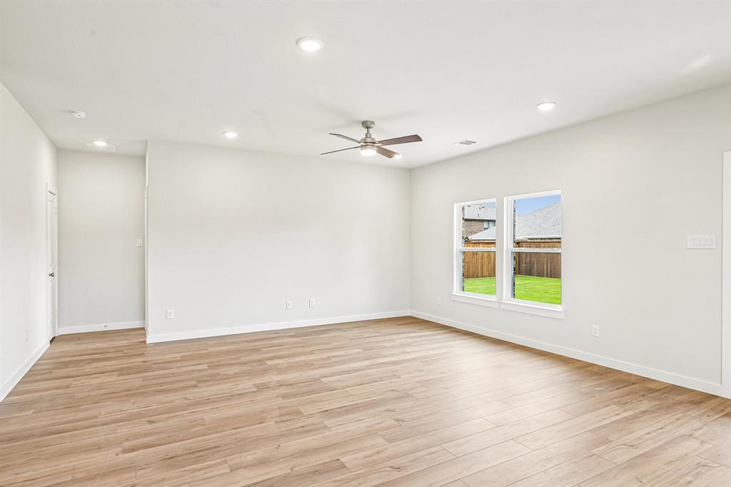 712 Vineyard Way Forney, TX 75126 - Photo 5 of 40