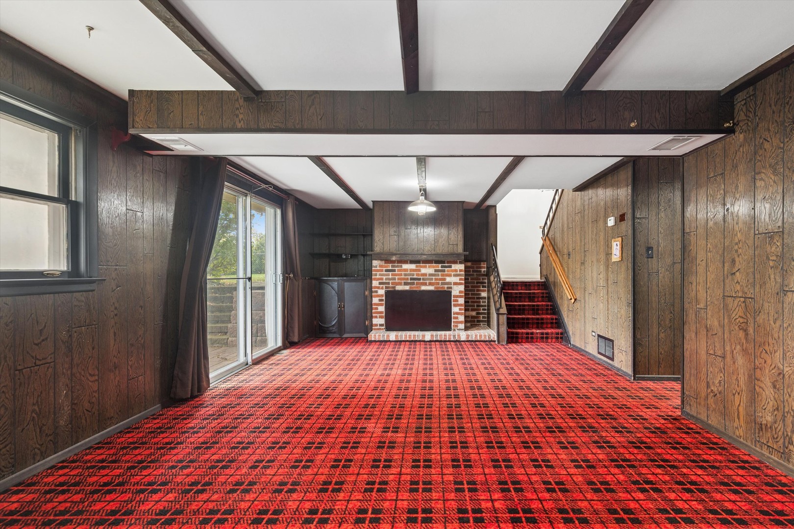 405 West Newport Road Hoffman Estates, IL 60169 - Photo 19 of 28 a view of a hallway with wooden floor