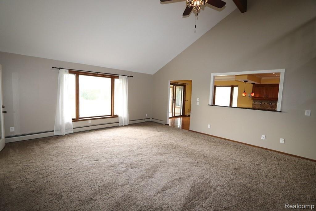9444 Irish Road Grand Blanc, MI 48439 - Photo 9 of 60 IMG_2831.JPG