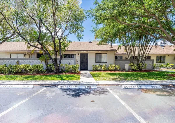 $290,000 | 9804 Northwest 37th Street, Unit 3E, Sunrise, FL 33351