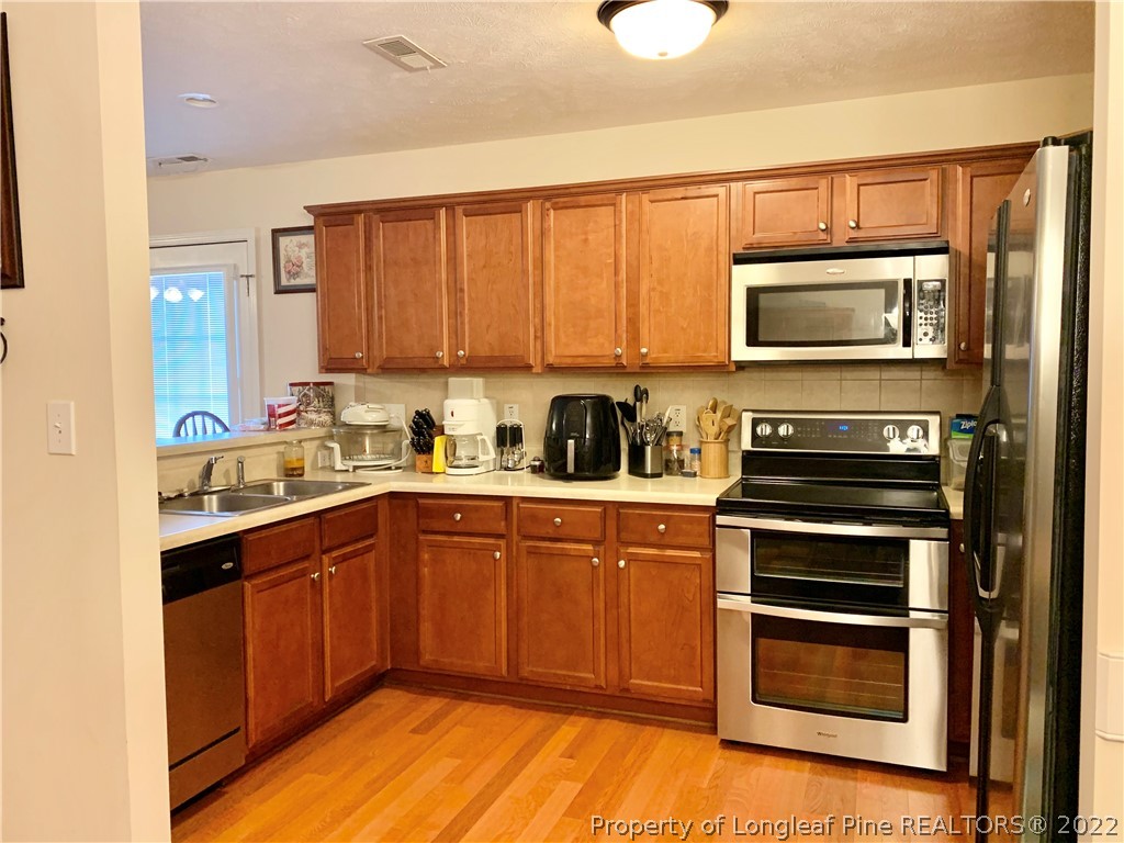 6621 Valley Falls Road Hope Mills, NC 28348 - Photo 12 of 27 Gallery Image 12