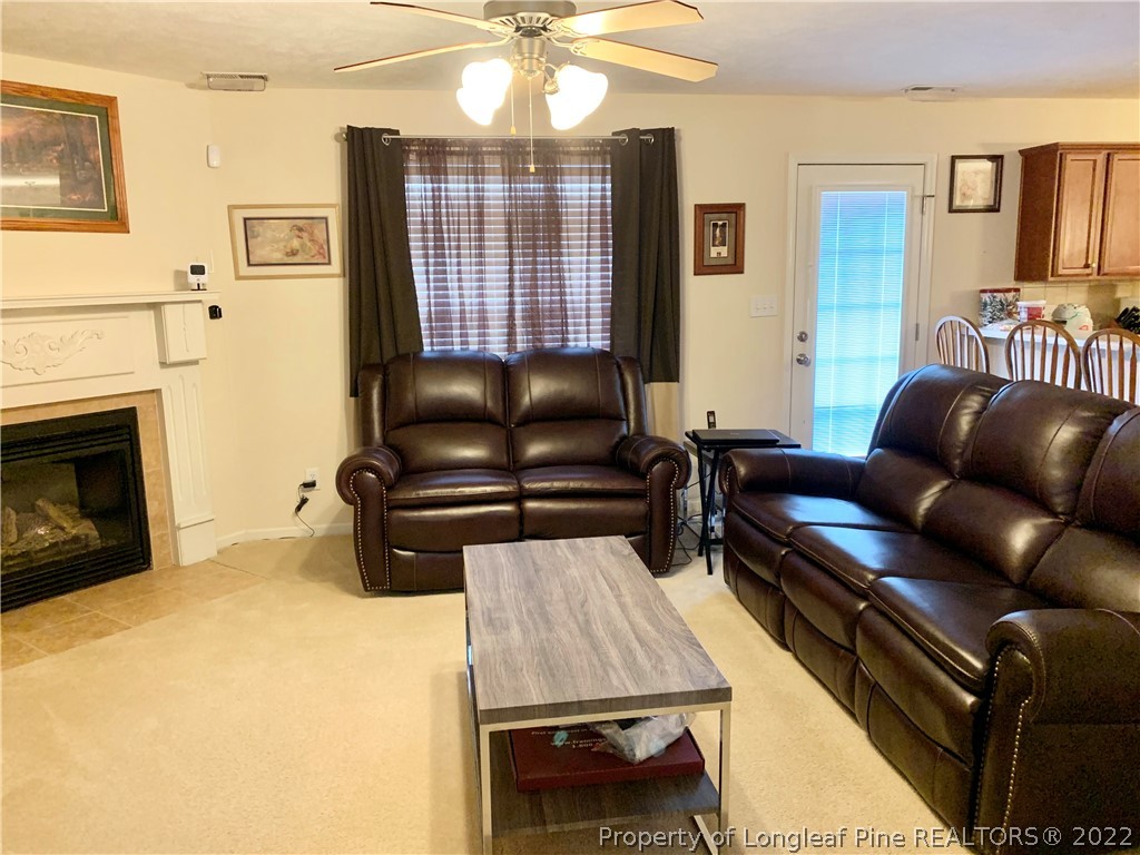 6621 Valley Falls Road Hope Mills, NC 28348 - Photo 4 of 27 Gallery Image 4