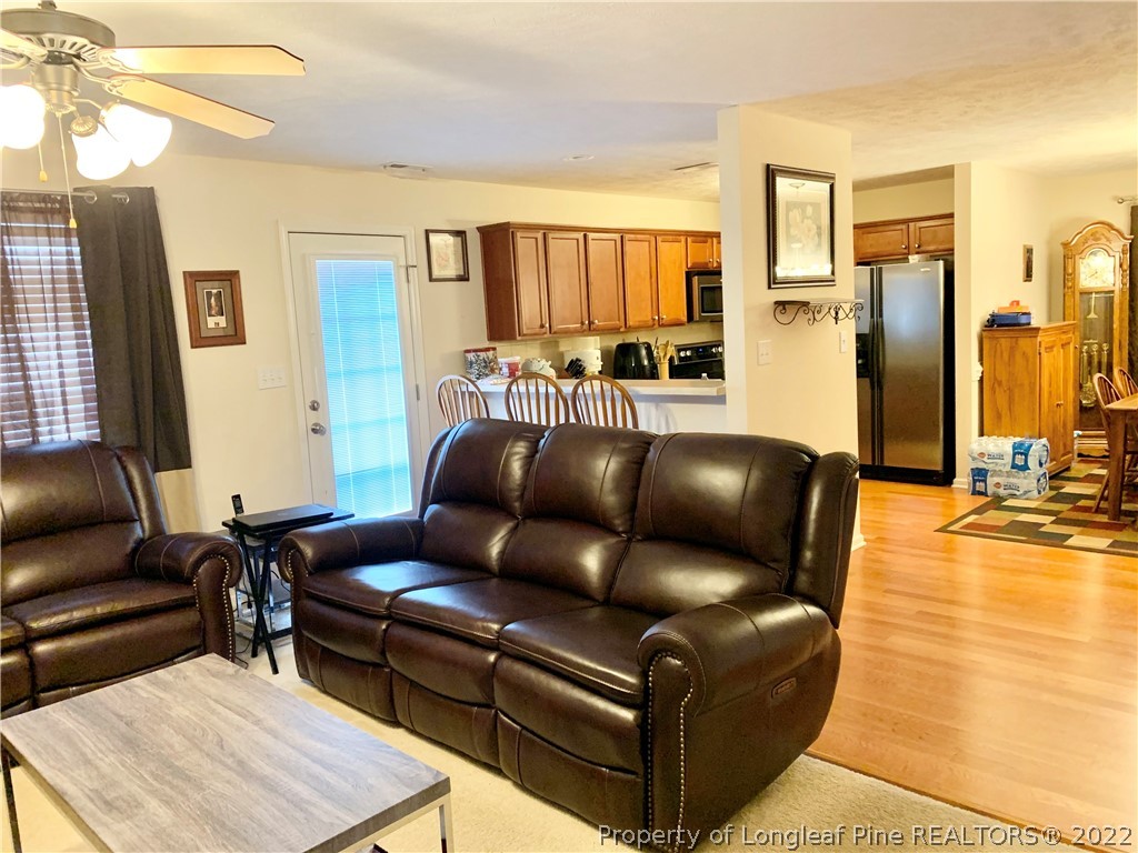6621 Valley Falls Road Hope Mills, NC 28348 - Photo 6 of 27 Gallery Image 6