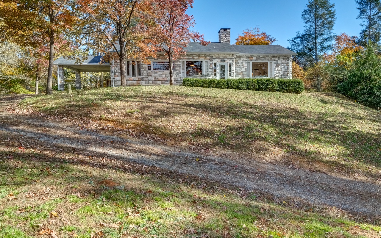 733 Andrews Road Murphy, NC 28906 - Photo 1 of 1 Main View
