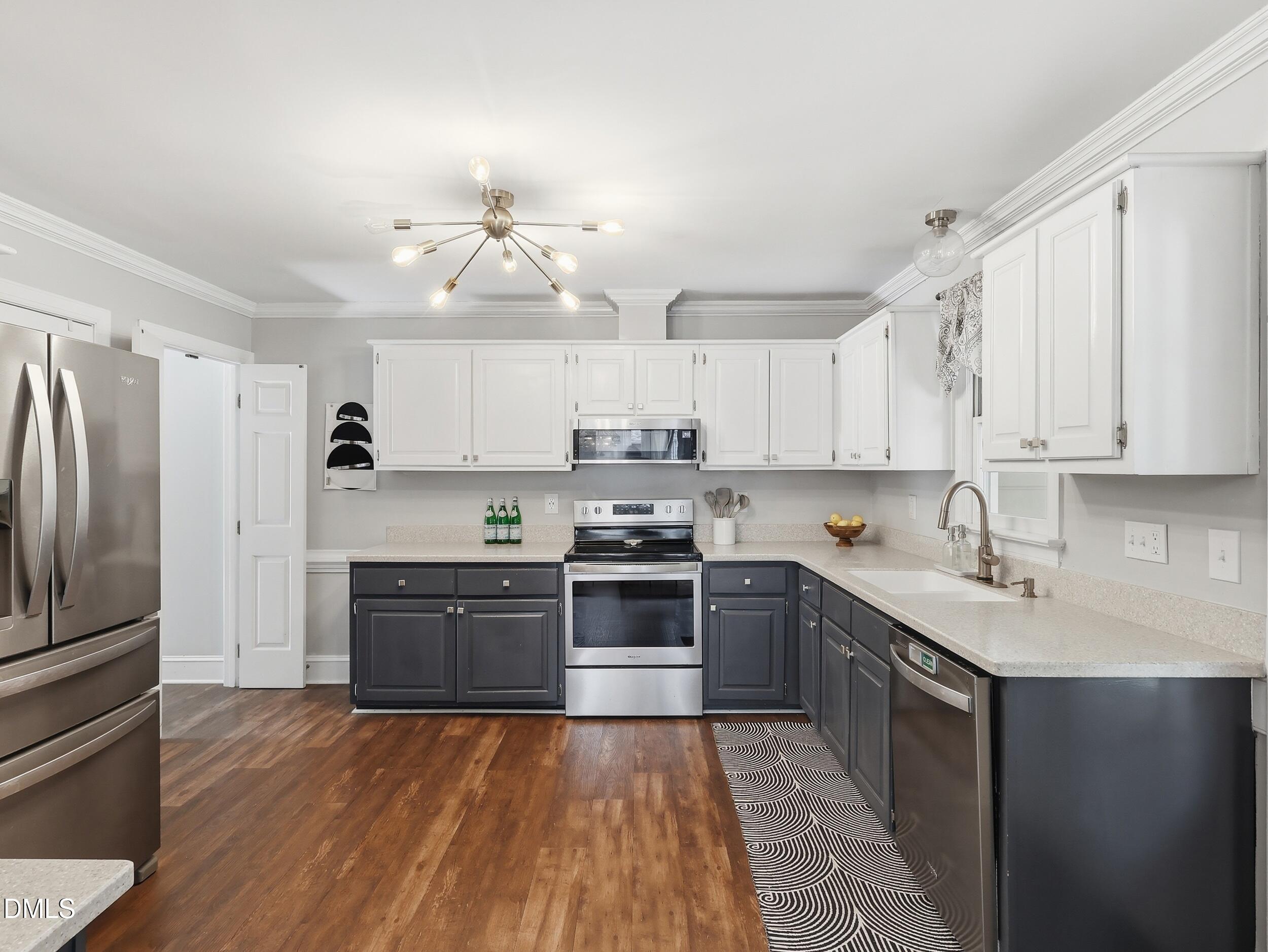 8601 Yucca Trail Raleigh, NC 27615 - Photo 9 of 32 9