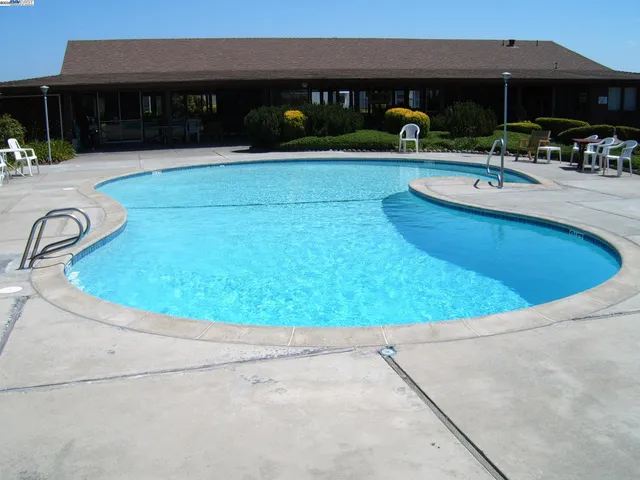 $384,900 | 1200 West Winton Avenue, Unit 71, Hayward, CA 94545