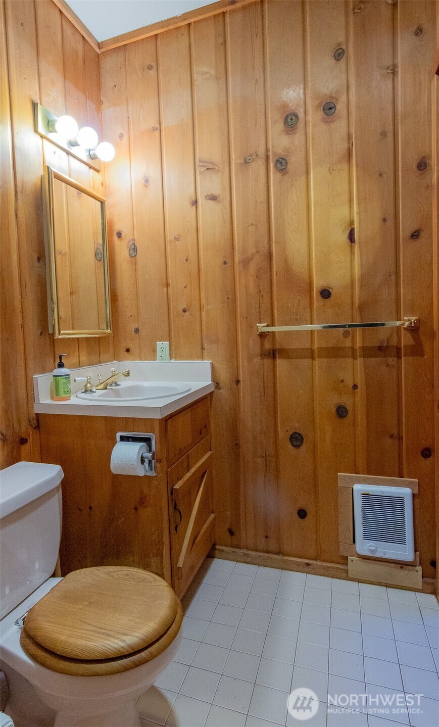 835 Christenson Road Greenbank, WA 98253 - Photo 24 of 40
