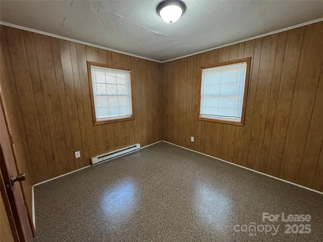 $950 | 215 Nutall Drive, Mount Holly, NC 28120