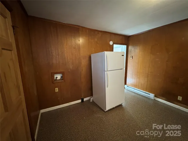 $950 | 215 Nutall Drive, Mount Holly, NC 28120