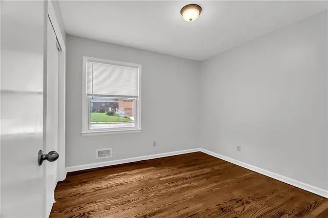 $258,000 | 403 Northwest Lakeview Road, Blue Springs, MO 64014