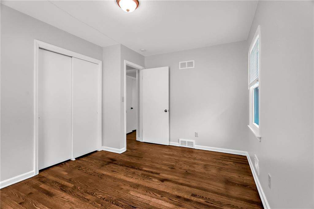 403 Northwest Lakeview Road Blue Springs, MO 64014 - Photo 16 of 30