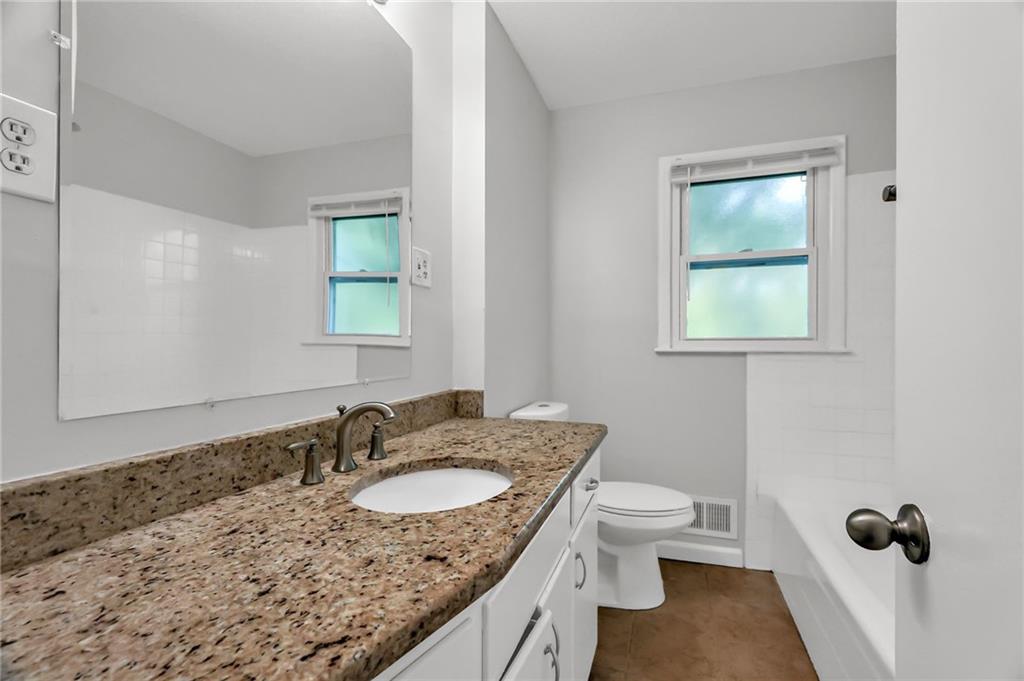 403 Northwest Lakeview Road Blue Springs, MO 64014 - Photo 19 of 30