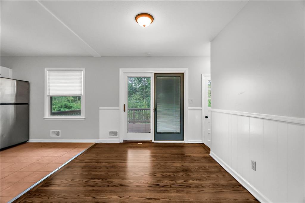 403 Northwest Lakeview Road Blue Springs, MO 64014 - Photo 7 of 30