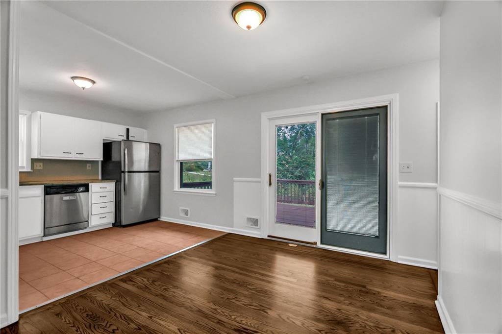 403 Northwest Lakeview Road Blue Springs, MO 64014 - Photo 8 of 30