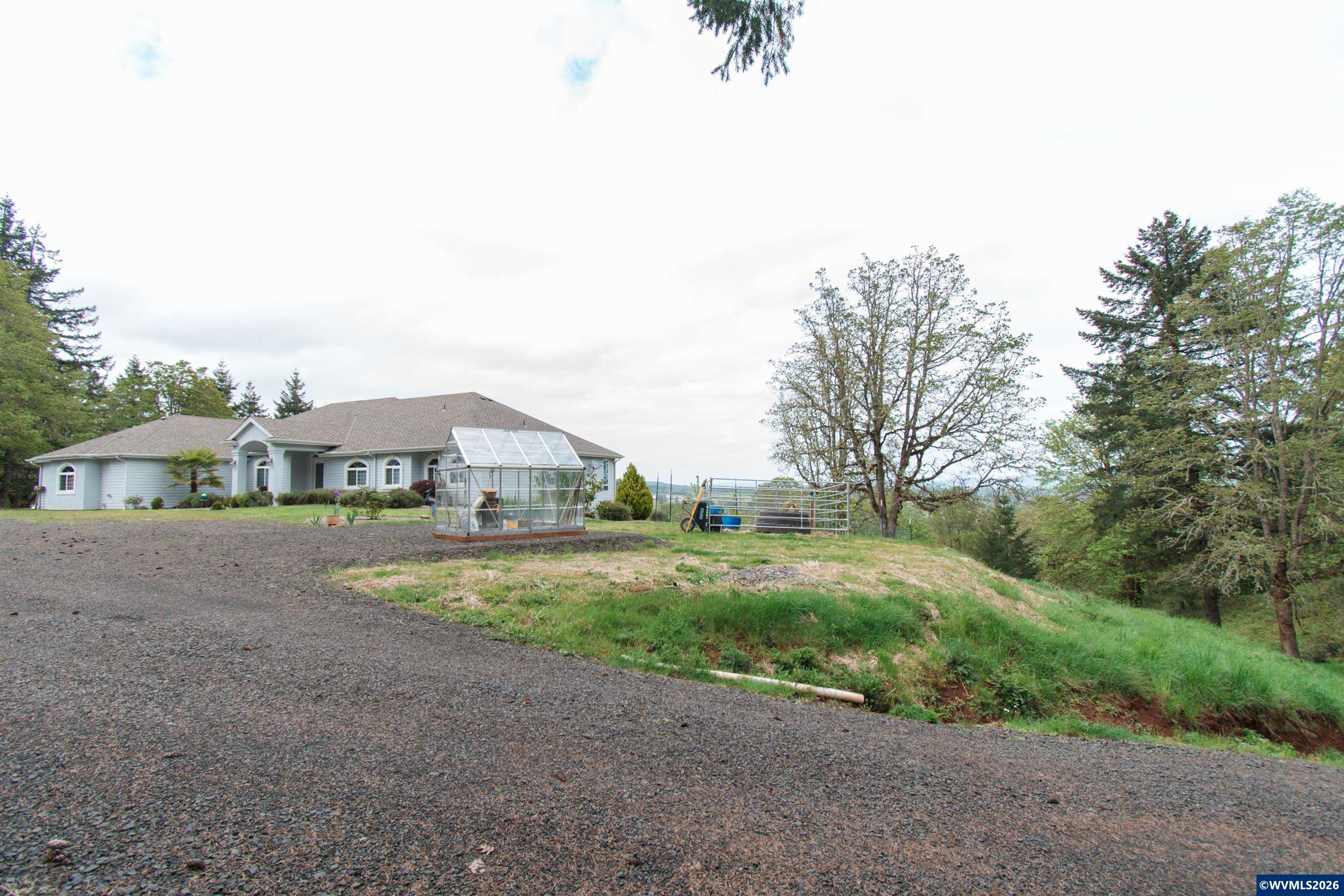1920 Cochrane Lane Dallas, OR 97338 - Photo 31 of 50