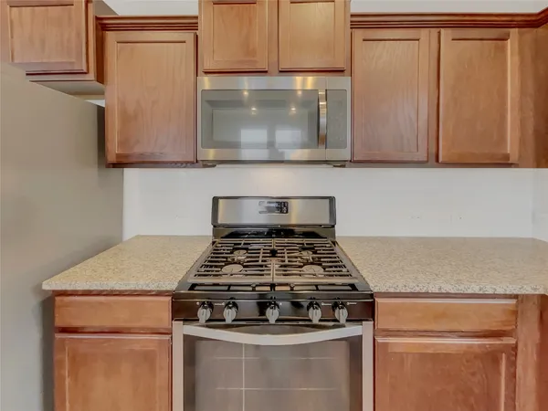 $260,000 | 717 Twisted Oaks Lane, Buda, TX 78610