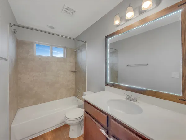 $260,000 | 717 Twisted Oaks Lane, Buda, TX 78610