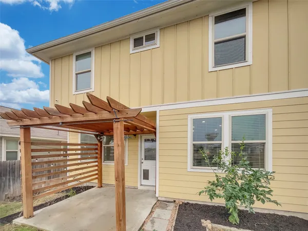 $260,000 | 717 Twisted Oaks Lane, Buda, TX 78610