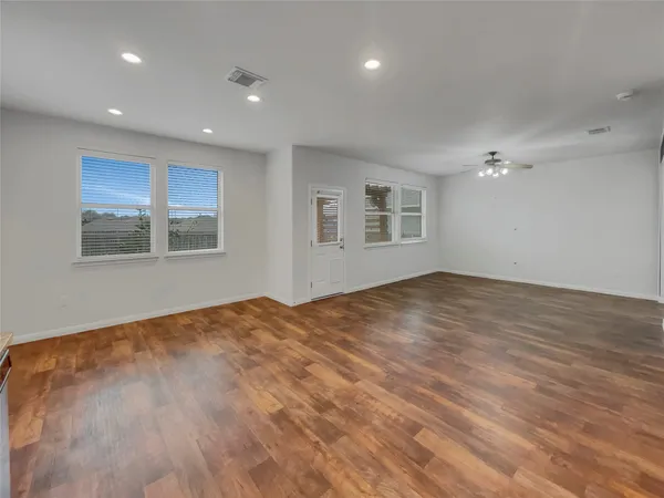 $260,000 | 717 Twisted Oaks Lane, Buda, TX 78610