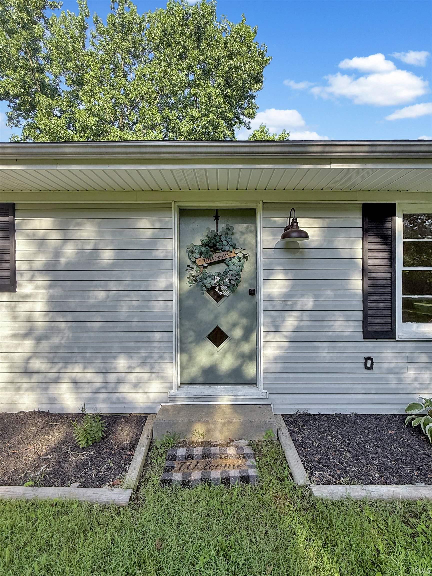 422 Old Plank Road Boonville, IN 47601 - Photo 4 of 28