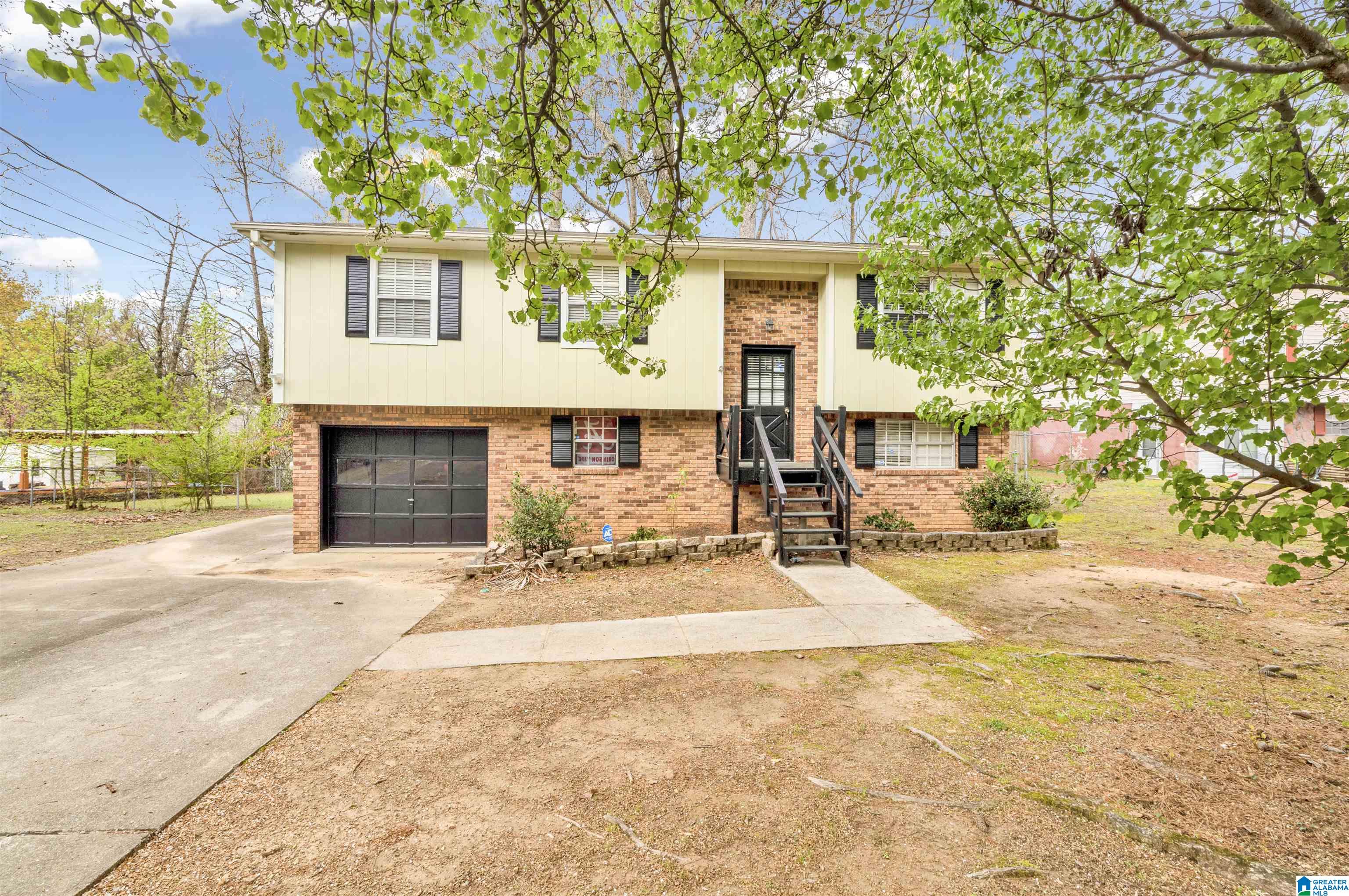 6485 Kimberly Loop Pinson, AL 35126 - Photo 2 of 26