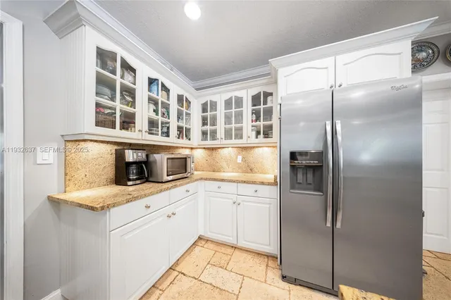 $2,000,000 | 10900 Southwest 90th Avenue, Miami, FL 33176