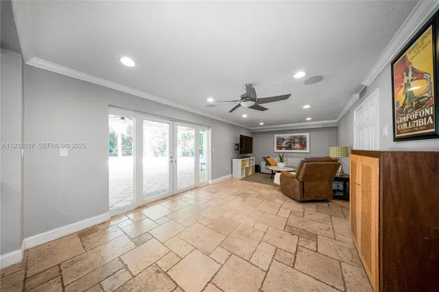 $2,000,000 | 10900 Southwest 90th Avenue, Miami, FL 33176