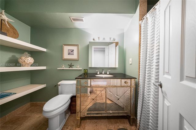 $1,850,000 | 10900 Southwest 90th Avenue, Miami, FL 33176