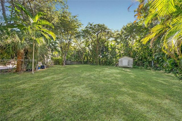 $1,850,000 | 10900 Southwest 90th Avenue, Miami, FL 33176