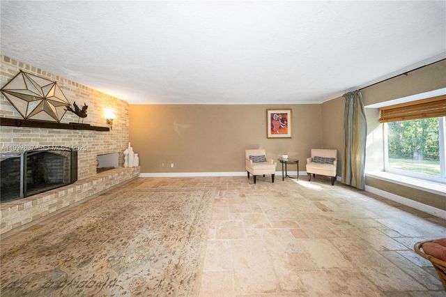 $1,850,000 | 10900 Southwest 90th Avenue, Miami, FL 33176