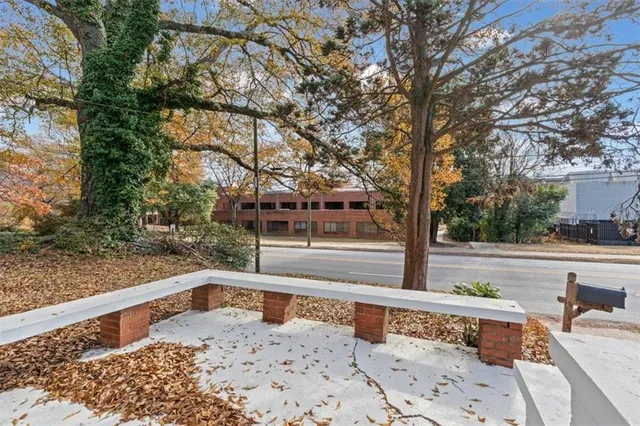 $2,100 | 449 10th Street Northwest, Atlanta, GA 30318