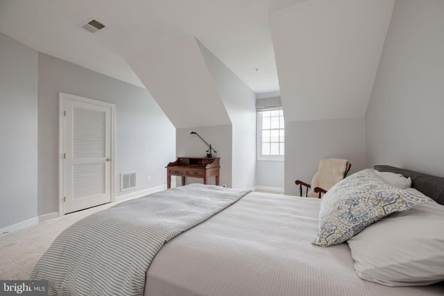 $790,000 | 5232 Tancreti Lane, Alexandria, VA 22304