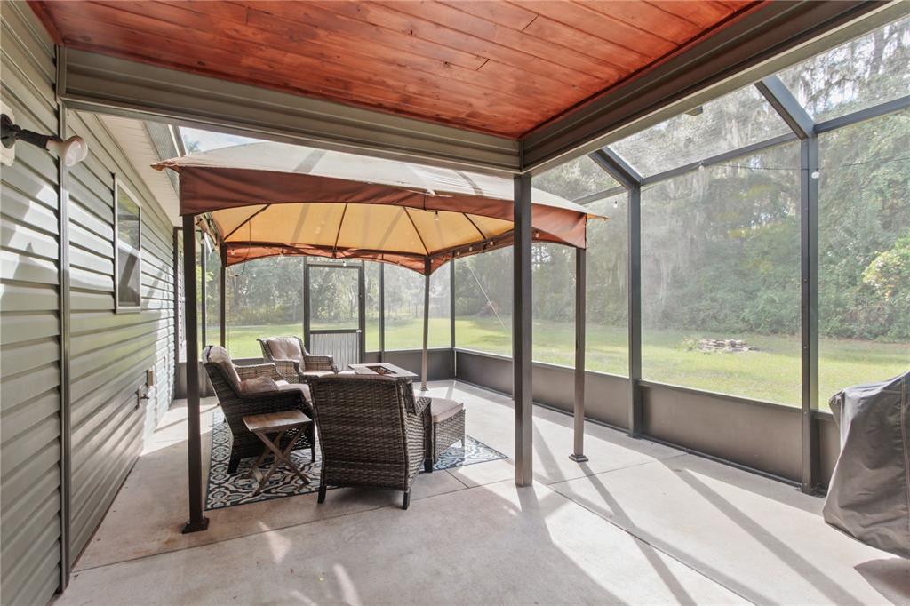 6312 Central Avenue Coleman, FL 34785 - Photo 4 of 25 a room with balcony and furniture