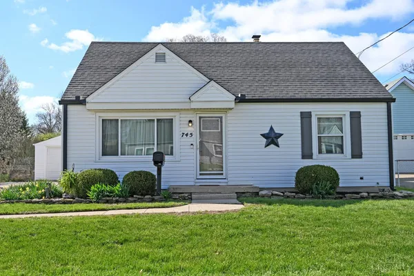 $270,000 | 745 Magie Avenue, Fairfield, OH 45014