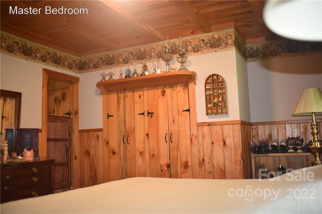 1275 Southwest North Fork Road Southwest Marshall, NC 28753 - Photo 5 of 31 Gallery Image 5