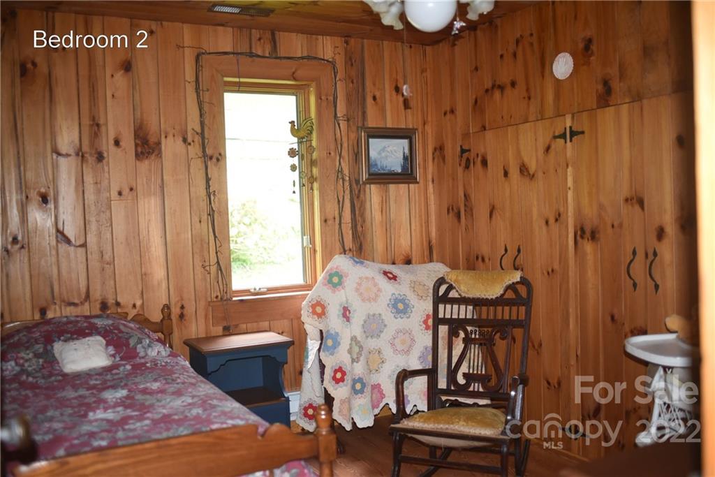 1275 Southwest North Fork Road Southwest Marshall, NC 28753 - Photo 8 of 31 Gallery Image 8