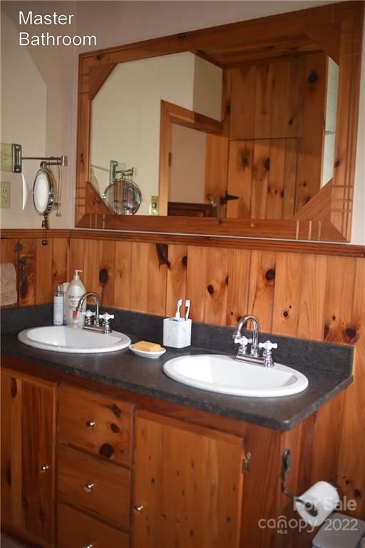 1275 Southwest North Fork Road Southwest Marshall, NC 28753 - Photo 10 of 31 Gallery Image 10