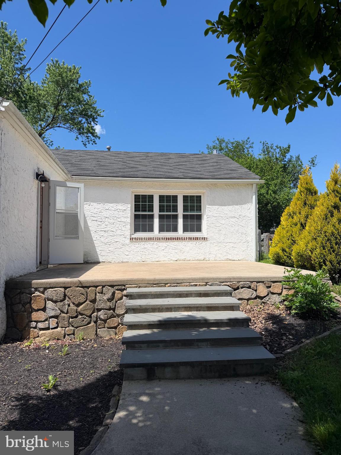 121 MacDade Road Phoenixville, PA 19460 - Photo 2 of 52
