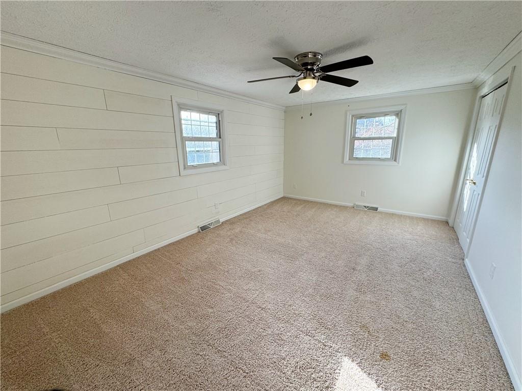 492 North Liberty Road Grove City, PA 16127 - Photo 14 of 19 Gallery Image 14