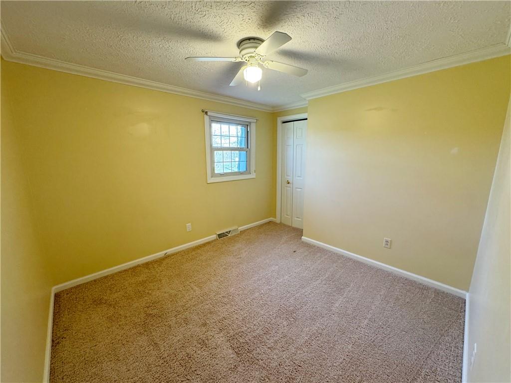 492 North Liberty Road Grove City, PA 16127 - Photo 16 of 19 Gallery Image 16