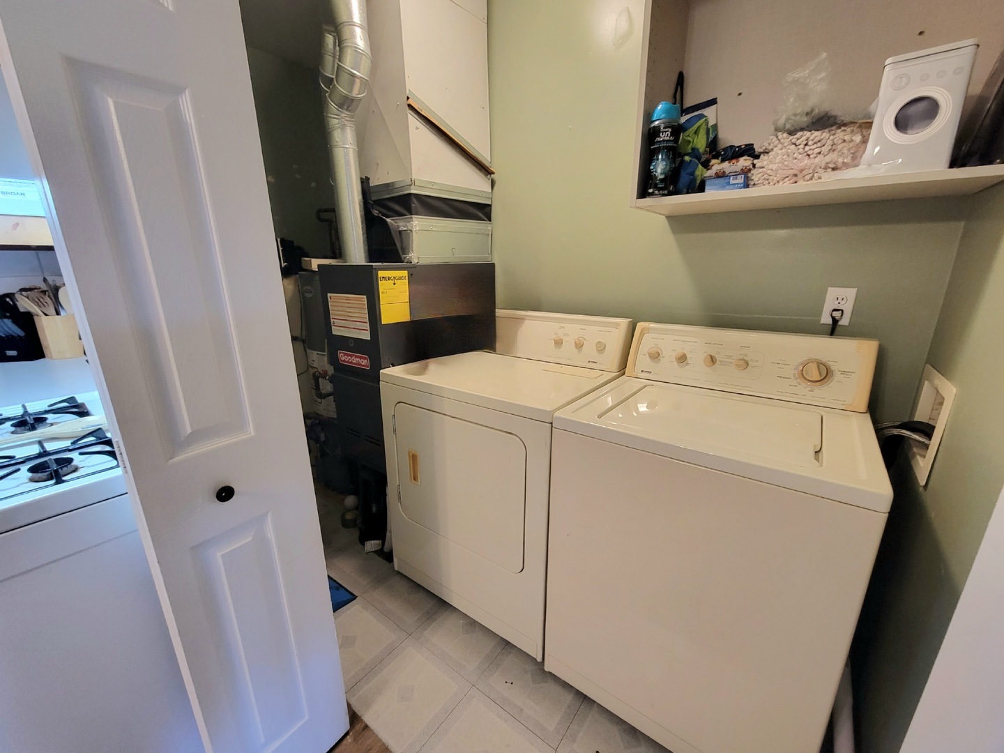 486 West Washington Street St. Anne, IL 60964 - Photo 9 of 14 a utility room with dryer and washer