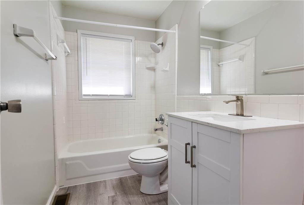 2224 Randall Road Indianapolis, IN 46240 - Photo 17 of 21 Gallery Image 17