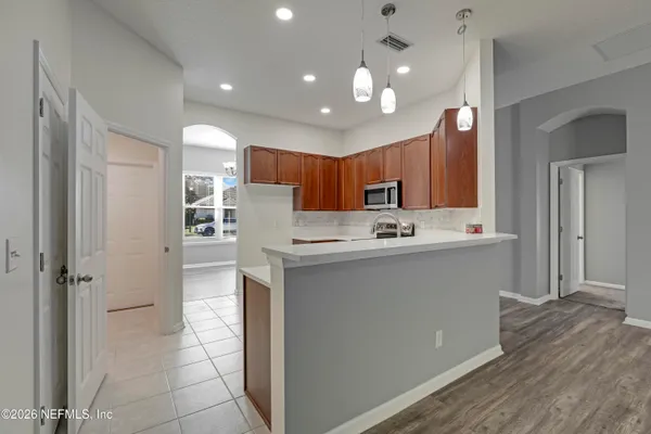 $2,400 | 695 Sid Drive, Jacksonville, FL 32218